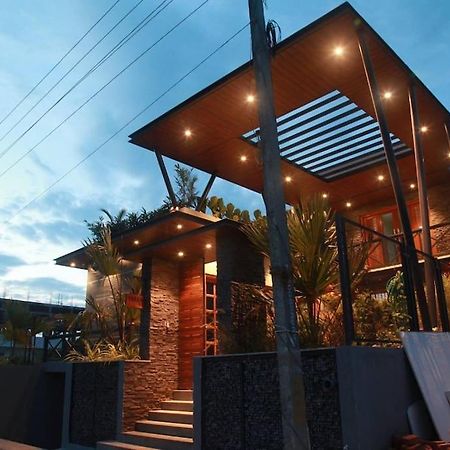 Varaa Villa Mysore Exteriör bild