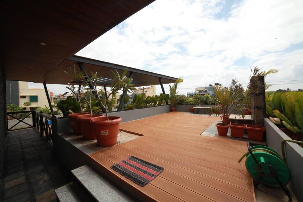 Varaa Villa Mysore Exteriör bild